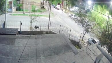Photo of «Ladrones sofisticados»: inhiben cámaras para robar autos en barrio Poeta Lugones