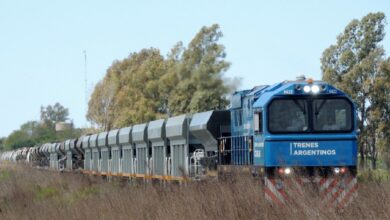 Photo of Cómo en el lejano oeste: asaltaron en Córdoba un tren que transportaba azúcar