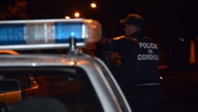 Photo of Córdoba: una mujer que iba de acompañante en una moto murió tras ser chocada por un auto