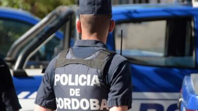 Photo of Córdoba: detuvieron a un hombre que amenazaba a personas con tres machetes