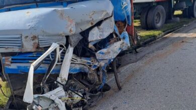 Photo of Rutas trágicas: un hombre murió al colisionar con su vehículo contra un camión