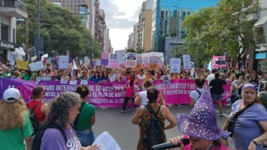 Photo of Córdoba: miles de mujeres marchan hacia el Patio Olmos