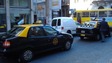 Photo of Ser taxista en Rosario: «Salimos a la calle con la incertidumbre de si volvemos a casa o no»