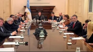 Photo of Comité de crisis: Milei y el gabinete analizaron la situación y recibieron al embajador de Israel