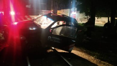 Photo of Córdoba: un tren embistió a una camioneta en un paso a nivel y dejó dos heridos