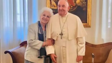 Photo of Estela de Carlotto visitó a Francisco y aseguró que el Papa quiere venir a la Argentina