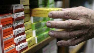 Photo of Medicamentos: laboratorios congelan precios debido a un «bajón de ventas»