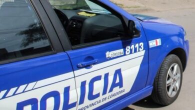 Photo of Violento robo en pleno centro de Córdoba: atropellaron a un taxista y le quitaron $5 millones