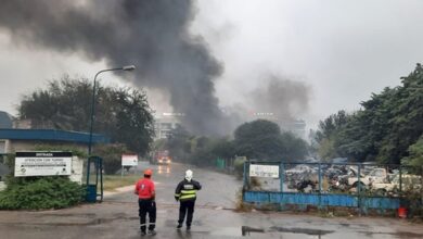 Photo of Córdoba: incendio y explosión en un galpón de autos usados del ITV