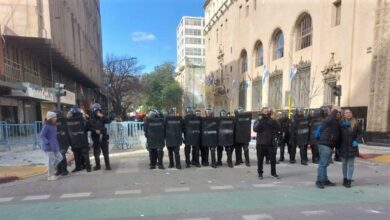 Photo of Córdoba: tensión y periodistas reprimidos por la policía en el centro