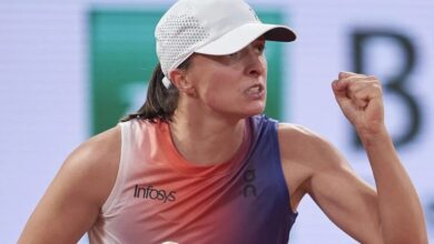 Photo of Roland Garros: Swiatek sobrevivió a un partidazo ante Osaka y se metió en la tercera ronda