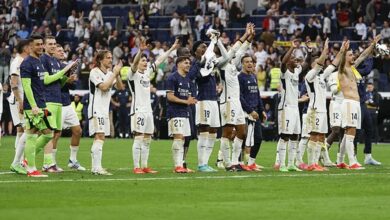 Photo of Los jugadores del Real Madrid se quedaron en el Santiago Bernabéu y celebraron el título con los hinchas