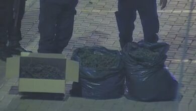 Photo of Detienen a dos hombres con varios bolsones de marihuana en un barrio de Córdoba