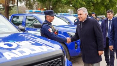 Photo of Llaryora participó de la entrega de móviles policiales para Río Segundo y San Martín