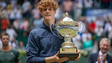 Photo of Jannik Sinner gana su primer título en césped al vencer a Hubert Hurkacz en la final de Halle