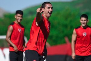 Photo of Gustavo Velázquez fue citado por Paraguay y no volverá a Newell’s hasta después de la Copa América