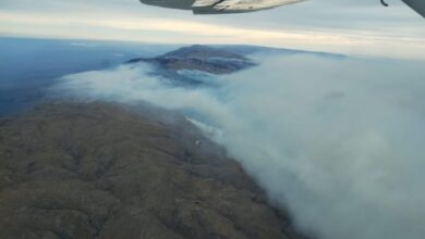 Photo of Cerro Champaquí: más de 160 bomberos combaten el fuego