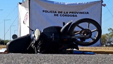 Photo of Chocaron dos motos en Córdoba: una mujer murió y un hombre está grave