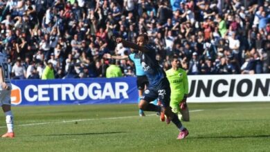 Photo of Con un gol de Sebastián Villa, Independiente perdió 1-0 ante Independiente Rivadavia por la Liga Profesional