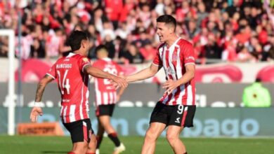 Photo of Estudiantes goleó a Gimnasia y se quedó con el Clásico de La Plata