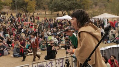 Photo of «Las voces no se callan»: se desarrolla el multitudinario Festival Solidario en apoyo a los SRT