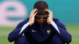 Photo of Mbappé usará una nueva máscara para la semifinal frente a España con un escaneo incluido