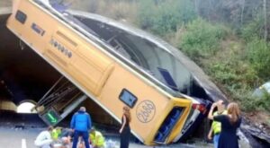 Photo of Brutal accidente en España: chocó un micro en un túnel y dejó casi 50 heridos