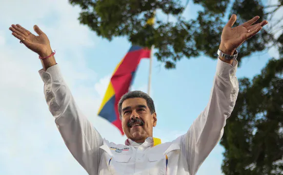 Photo of Maduro denunció que González Urrutia «está dando un golpe de Estado»