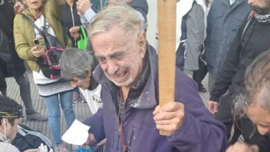 Photo of Jubilado agredido en la marcha, a los SRT: «Nos reprimió la Policía de Bullrich y Milei»