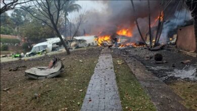 Photo of No hay sobrevivientes del avión comercial con 62 pasajeros que cayó en condominio