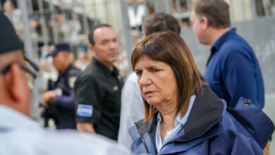 Photo of Comienza a regir el Protocolo de Actuación Antibloqueos de Bullrich: en qué consiste