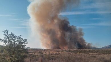 Photo of Bomberos combaten un voraz incendio en el Valle de Punilla