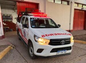 Photo of BOMBEROS DE LAS VARILLAS COLABORAN EN EXTINCIÓN DE INCENDIO EN SALSIPUEDES