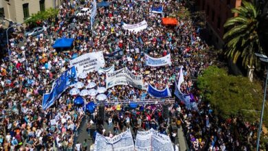 Photo of «La Universidad Pública, base de la democracia…»: el documento que se leyó en el acto