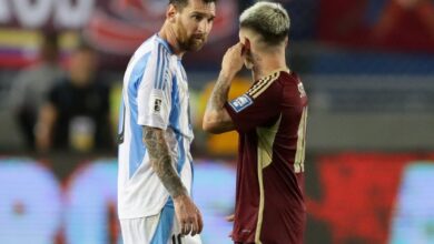 Photo of Soteldo le apuntó a Lionel Messi, contó por qué discutieron en el empate en Venezuela