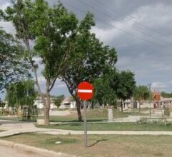 Photo of OFICIALIZAN EL CAMBIO DE SENTIDO ÚNICO EN LA CALLE AVELLANEDA, ENTRE ALVEAR Y ESQUIÚ/LA PAMPA