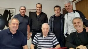 Photo of Los campeones del mundo que visitaron a Carlos Bilardo