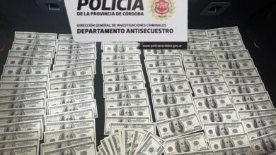 Photo of Dólares y pesos falsos: tres detenidos en Córdoba por estafas en Marketplace