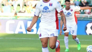 Photo of Picante cruce entre Sebastián Domínguez y Fernando Espinoza en el triunfo de Tigre ante Banfield