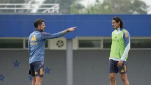 Photo of Cavani, suplente en Boca contra Unión por haber llegado tarde a la charla técnica