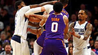 Photo of Escándalo en la NBA: una batalla campal culminó con tres expulsados en el partido entre Suns y Mavericks