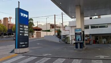 Photo of YPF aumentará un 1,75% los precios de los combustibles desde el viernes 3 de enero