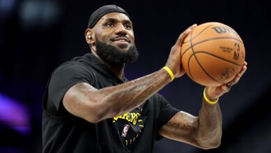 Photo of LeBron James cumplió 40: «Puedo jugar 5 años más»