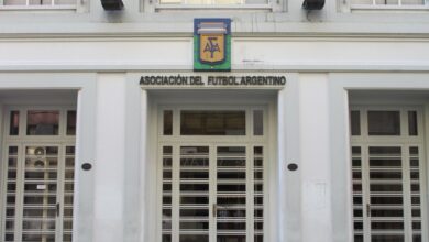 Photo of Un árbitro fue expulsado por realizar apuestas en un partido de la Primera Nacional