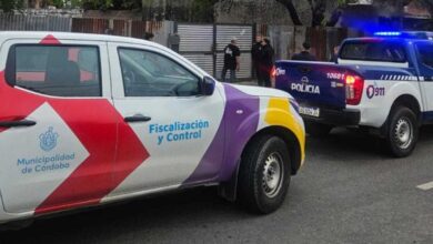 Photo of Córdoba: inspectores municipales fueron agredidos por «puesteros» en el Parque Sarmiento