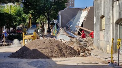 Photo of Córdoba: tras un nuevo derrumbe, demuelen la casona de barrio Güemes