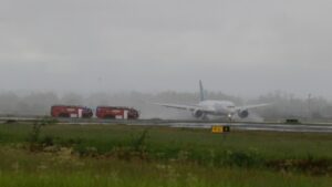 Photo of Vuelo Córdoba-Madrid aterrizó de emergencia en Paraguay