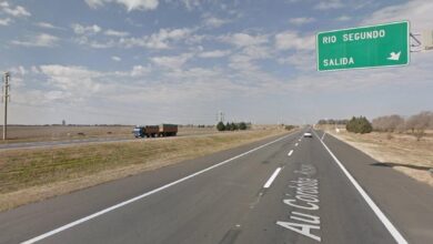 Photo of Chocaron tres motociclistas en la autopista Córdoba-Rosario; uno de ellos falleció