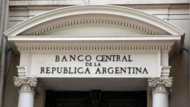 Photo of Confirman que el BCRA reducirá en febrero al 1% mensual el ritmo de ajuste del dólar oficial