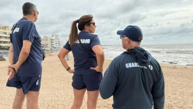 Photo of Punta del Este: buscan a un argentino que ingresó al mar con amigos y desapareció